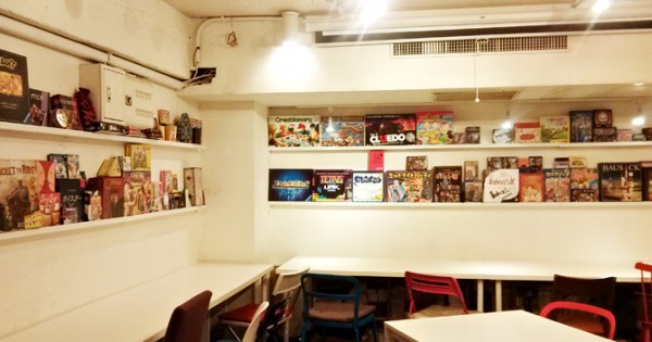 リノベーションしたボードゲームカフェの様子